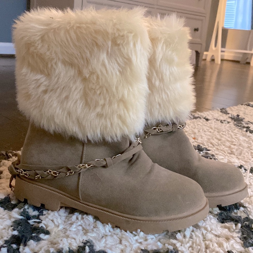 The were very nice to wear and were really comfortable.